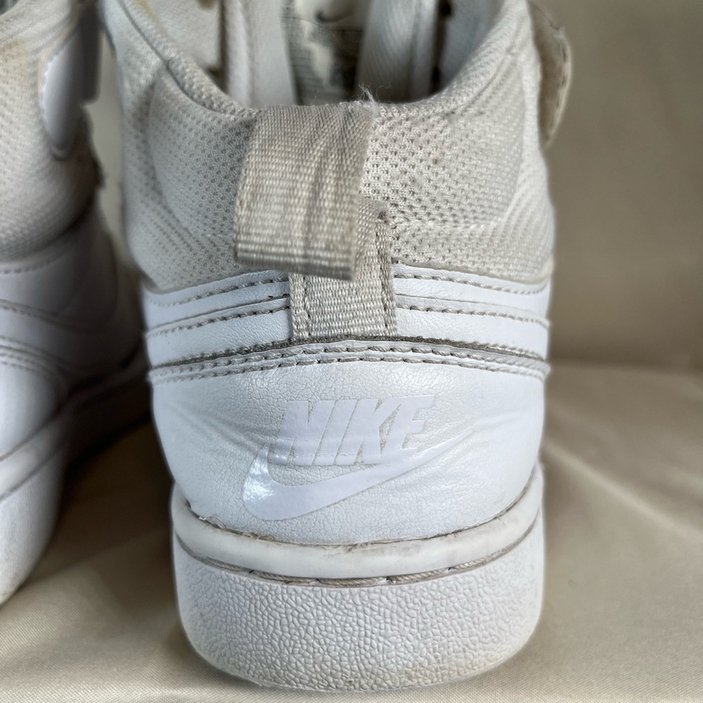 Nike White Athletic Shoes - Picture 5 of 8